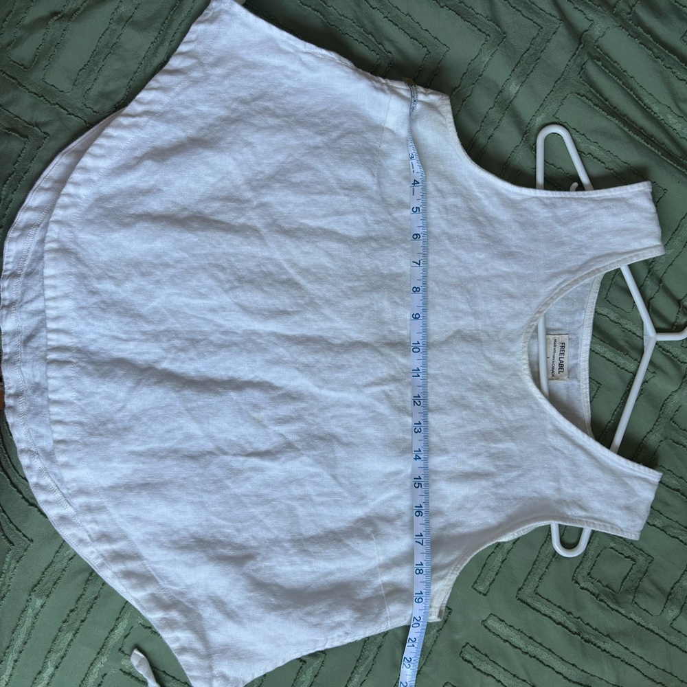 Elegant White Linen Tank Top - Picture 4 of 5